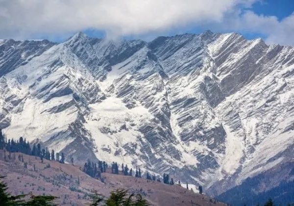 Gulaba, Manali