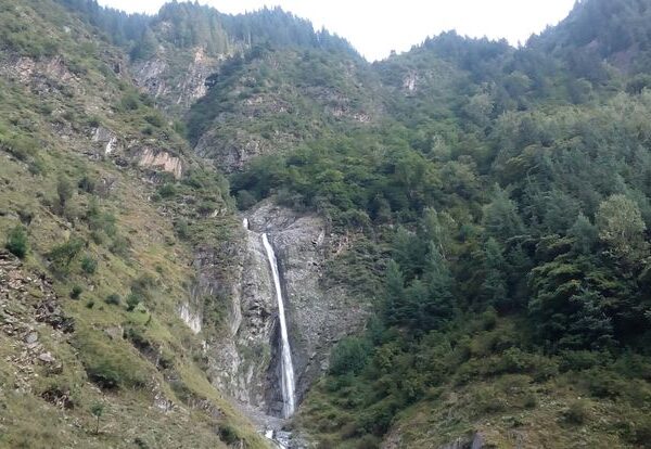 Hadsar Waterfall