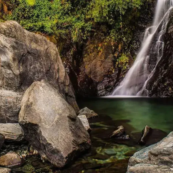 Hadsar Waterfall