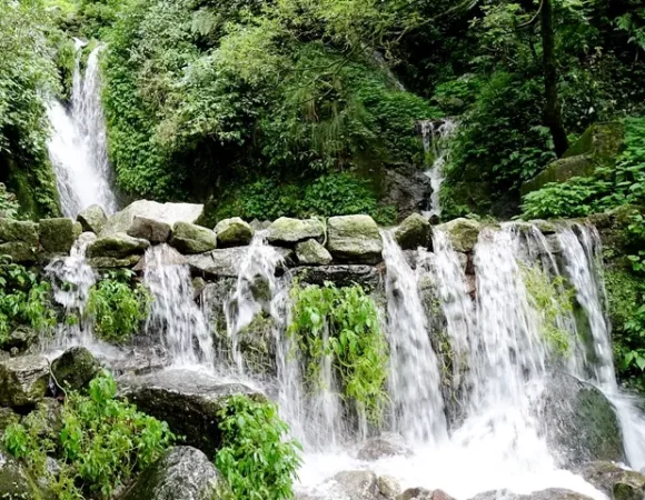 Satdhara Falls: A Peaceful Escape in Dalhousie