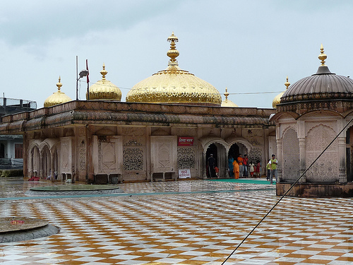 Shri Jwalamukhi Mata Shaktipeeth Ji Temple: A Place Where Faith Glows Like Fire