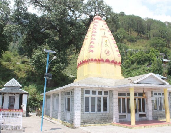 Indru Naag Temple: A Peaceful Gem in the Hills of Himachal