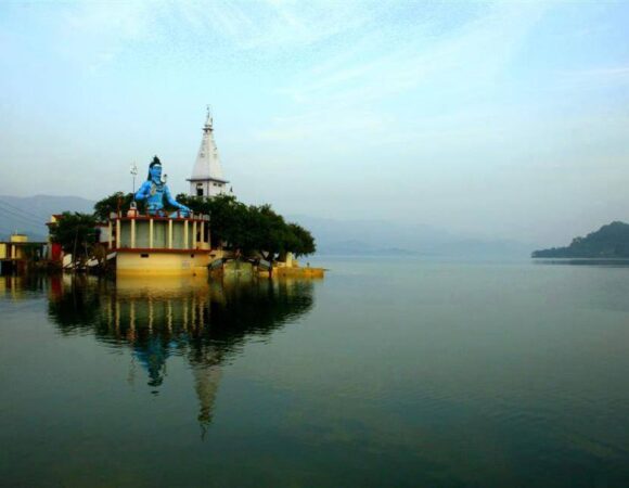 Gobind Sagar Lake Travel Guide
