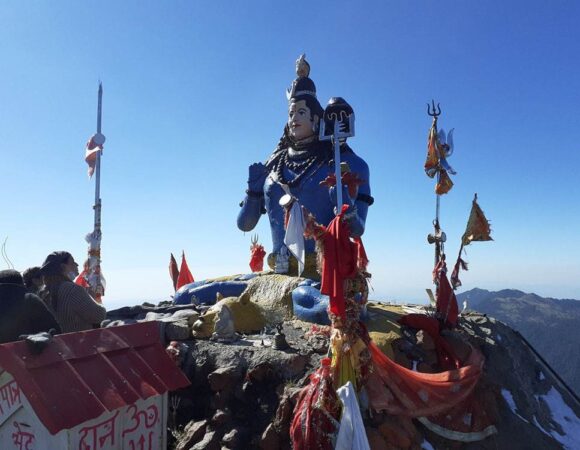 Churdhar Peak – A Simple Guide for Visitors