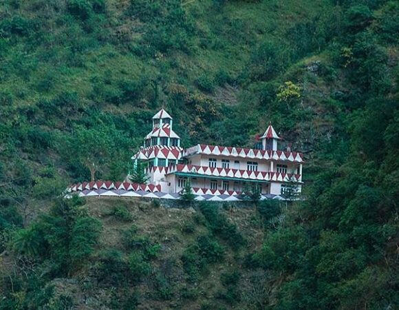 Hanogi Mata Temple A Sacred Place of Faith and Calm in Himachal Pradesh